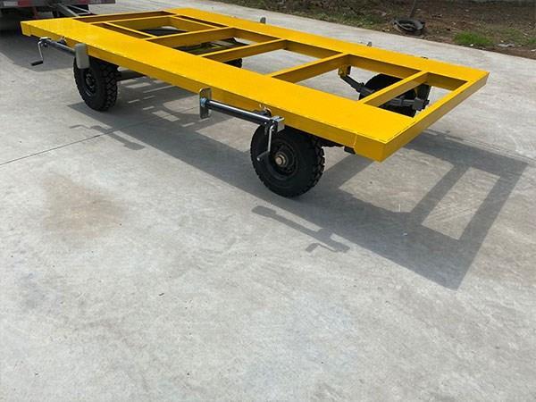 如何選擇合適的平板拖車(chē)廠(chǎng)家？